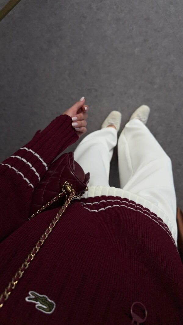 Burgundy pullover