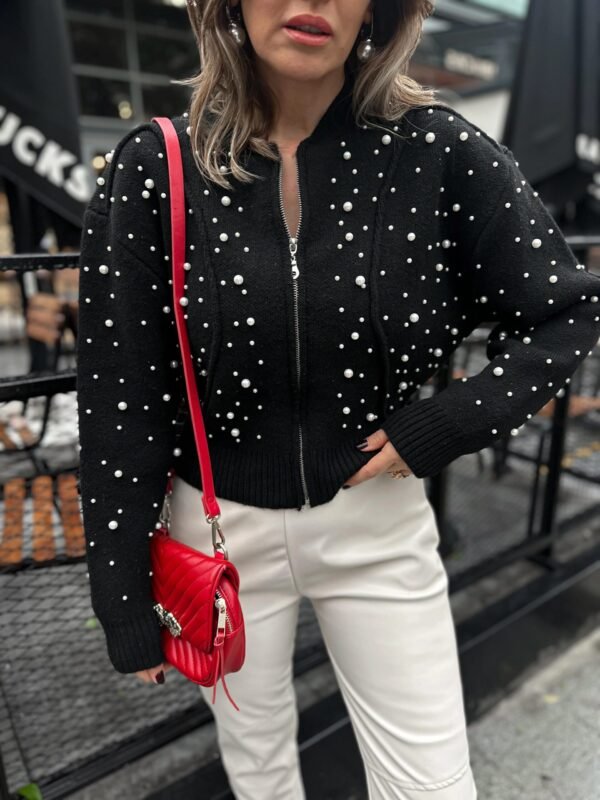 Zip-Up Pearl sweatshirt