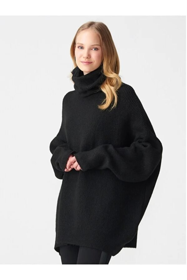 Women's Black Turtleneck PULLOVER