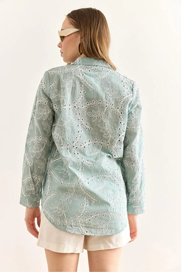 Elegant Green Geometric Detailed Fisto Blouse
