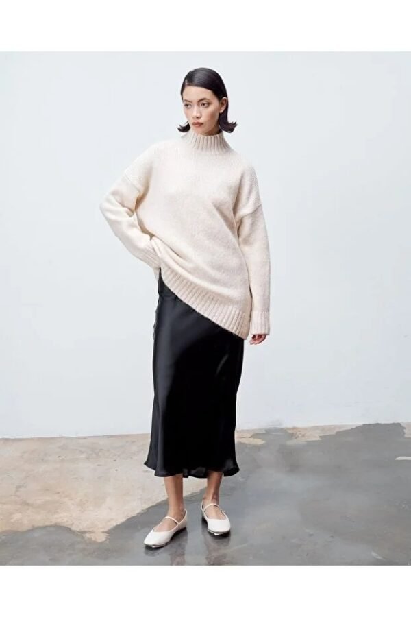 Women’s High-Neck Relaxed pullover