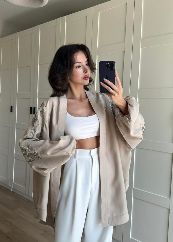 Women’s Luxe Beige Kimono with Delicate Dolce Embroidery