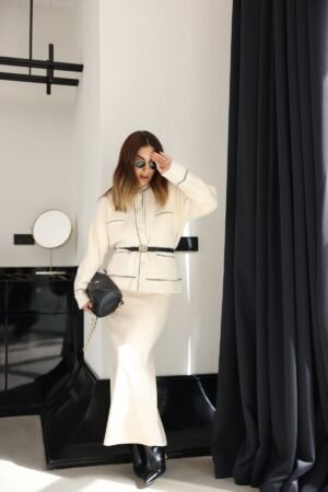 inci-dugmeli-ve-simli-biye-islemeli-hirka-01b888bb330d Pearl and Silver Detailed Cardigan
