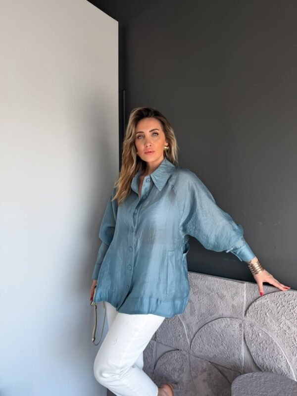 CASUAL LOOSE FIT SHIRT