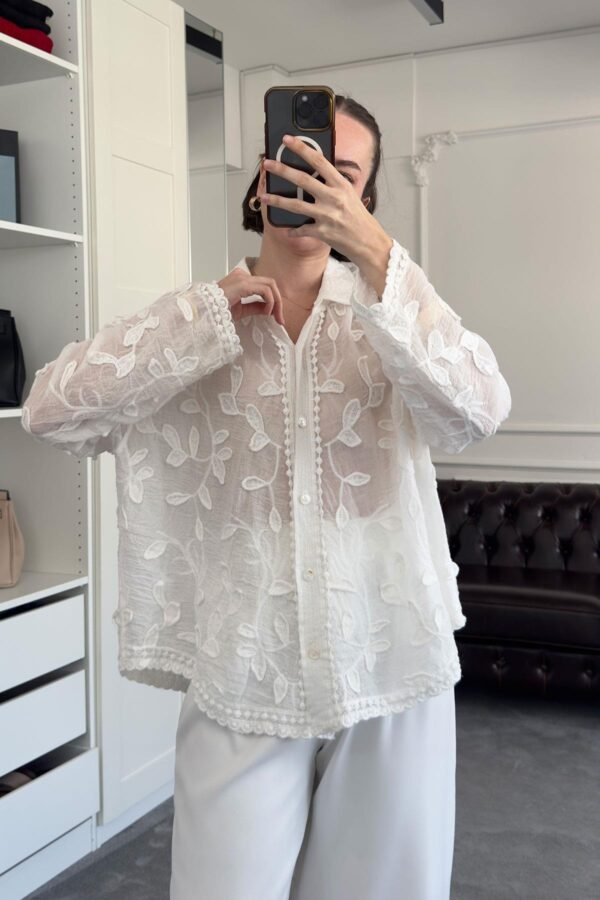 Women's Relaxed-Fit Blouse