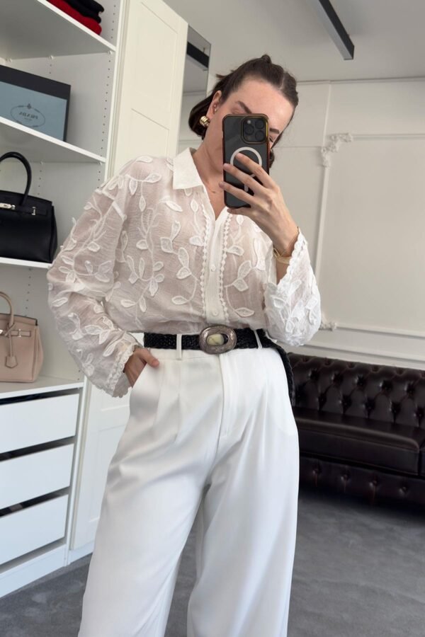 Women's Relaxed-Fit Blouse