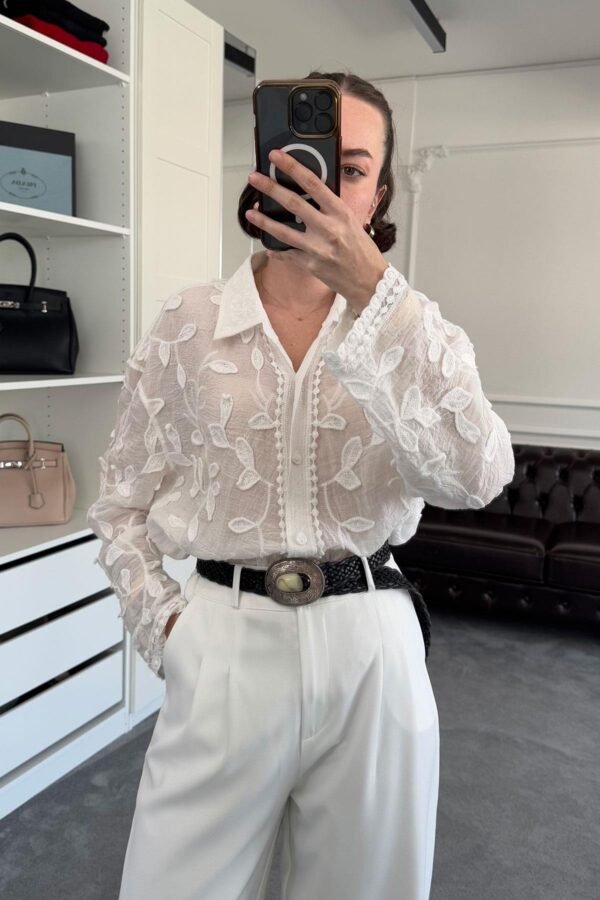 Women's Relaxed-Fit Blouse
