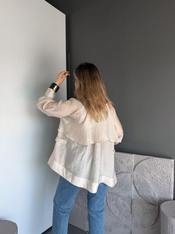 OVERSIZED SHIRT WITH POCKETS