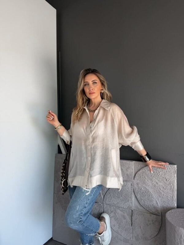 OVERSIZED SHIRT WITH POCKETS