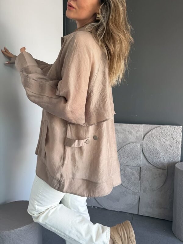 BIG BUTTON OVERSIZED SHIRT