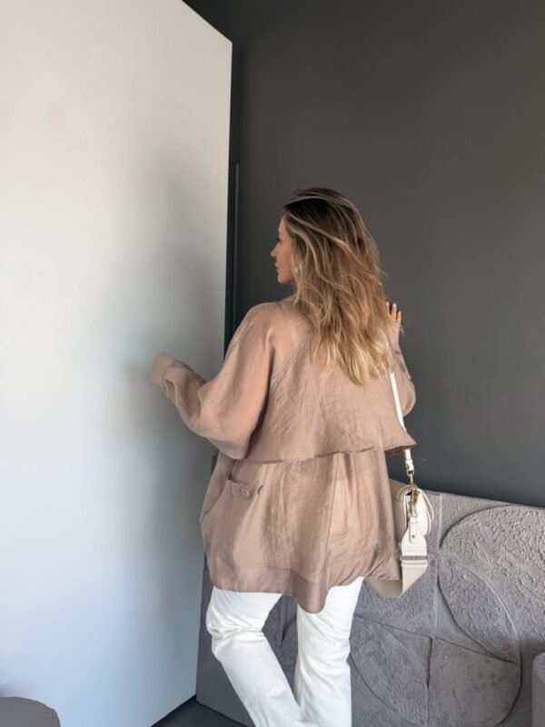 BIG BUTTON OVERSIZED SHIRT